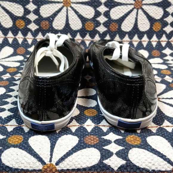 Jeffrey x Keds Women’s Champion lace up Patent leather - Picture 5 of 11